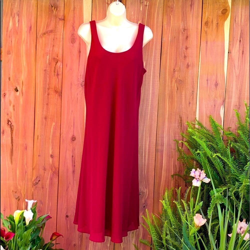 Ladies sleeveless dress size 14 by Melissa Harper
